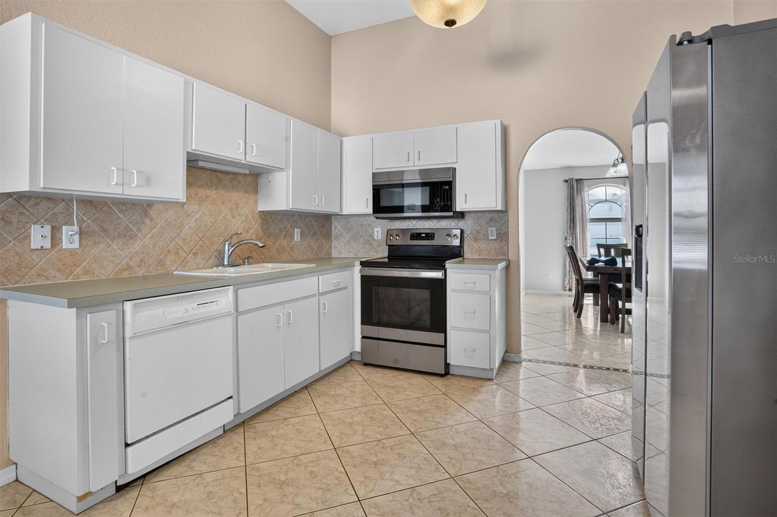 Single Family Residence at 11 YORK CT, KISSIMMEE, photo 4 of 30