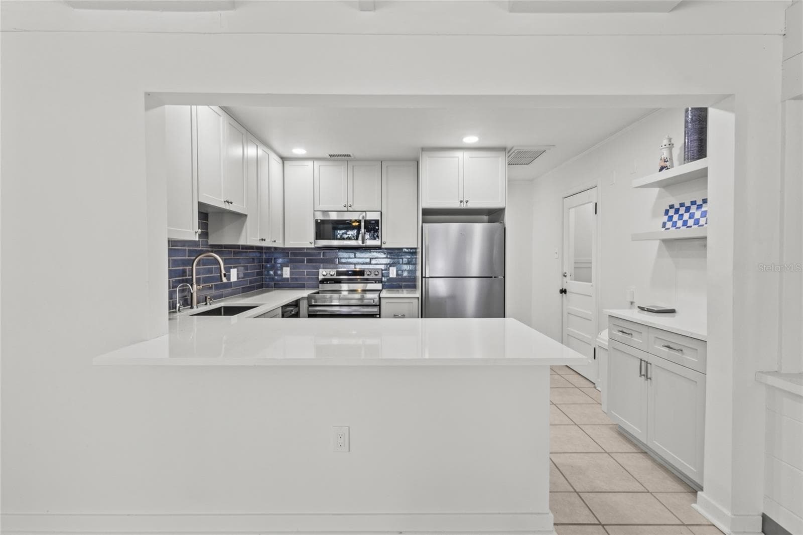 Kitchen - 5819 27TH AVE S, GULFPORT
