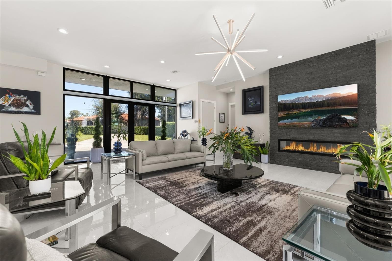 Lots of natural light - 12620 S LAKE SAWYER LN, WINDERMERE