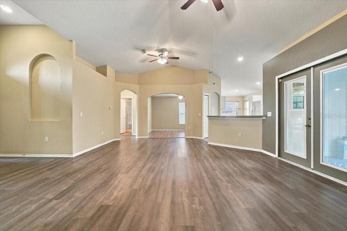 Single Family Residence at 593 TERRANOVA CIR, WINTER HAVEN, photo 8 of 70