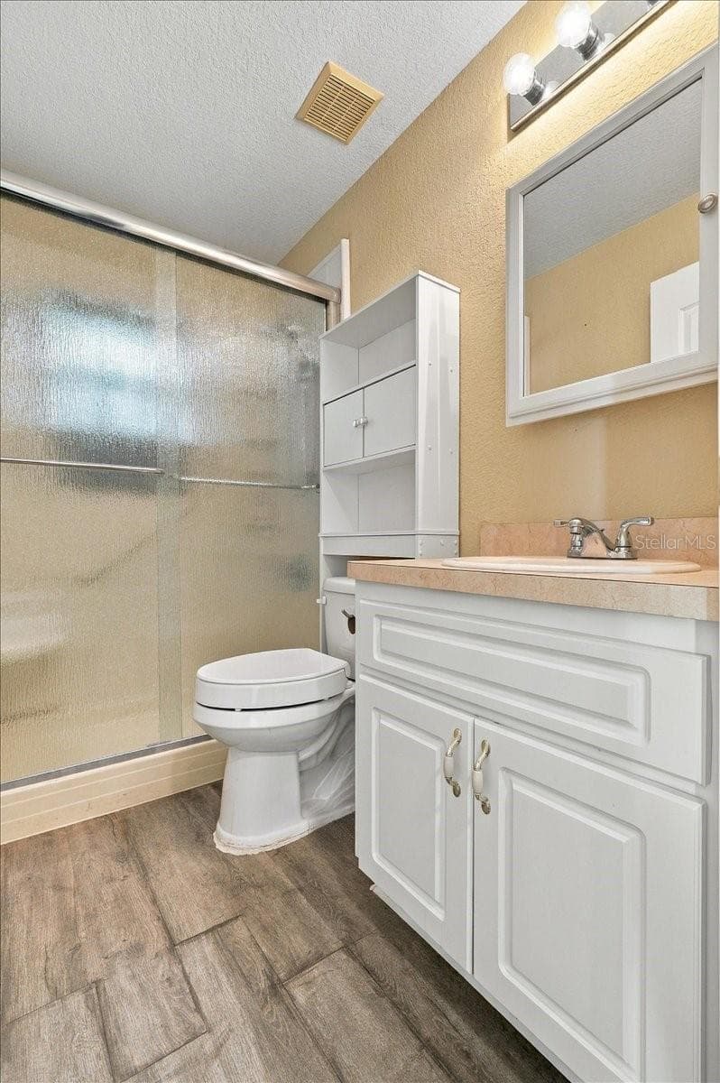 Single Family Residence at 593 TERRANOVA CIR, WINTER HAVEN, photo 36 of 70
