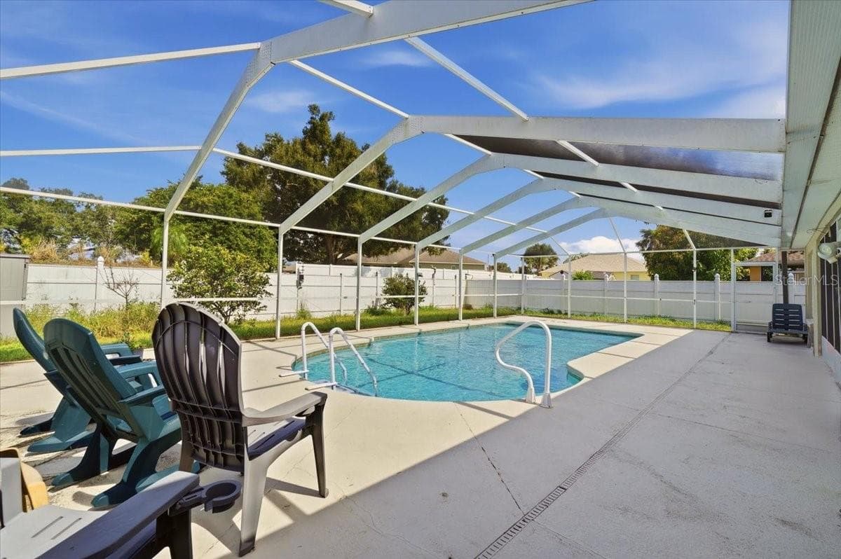 Single Family Residence at 593 TERRANOVA CIR, WINTER HAVEN, photo 47 of 70