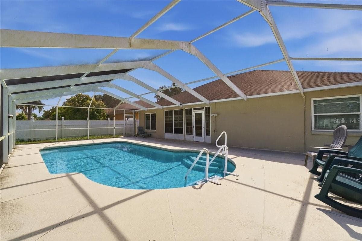 Single Family Residence at 593 TERRANOVA CIR, WINTER HAVEN, photo 48 of 70