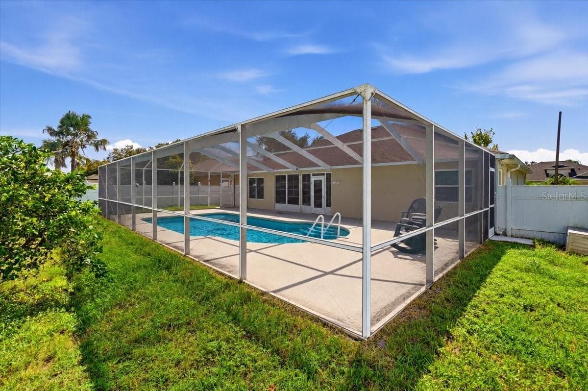 Single Family Residence at 593 TERRANOVA CIR, WINTER HAVEN, photo 53 of 70
