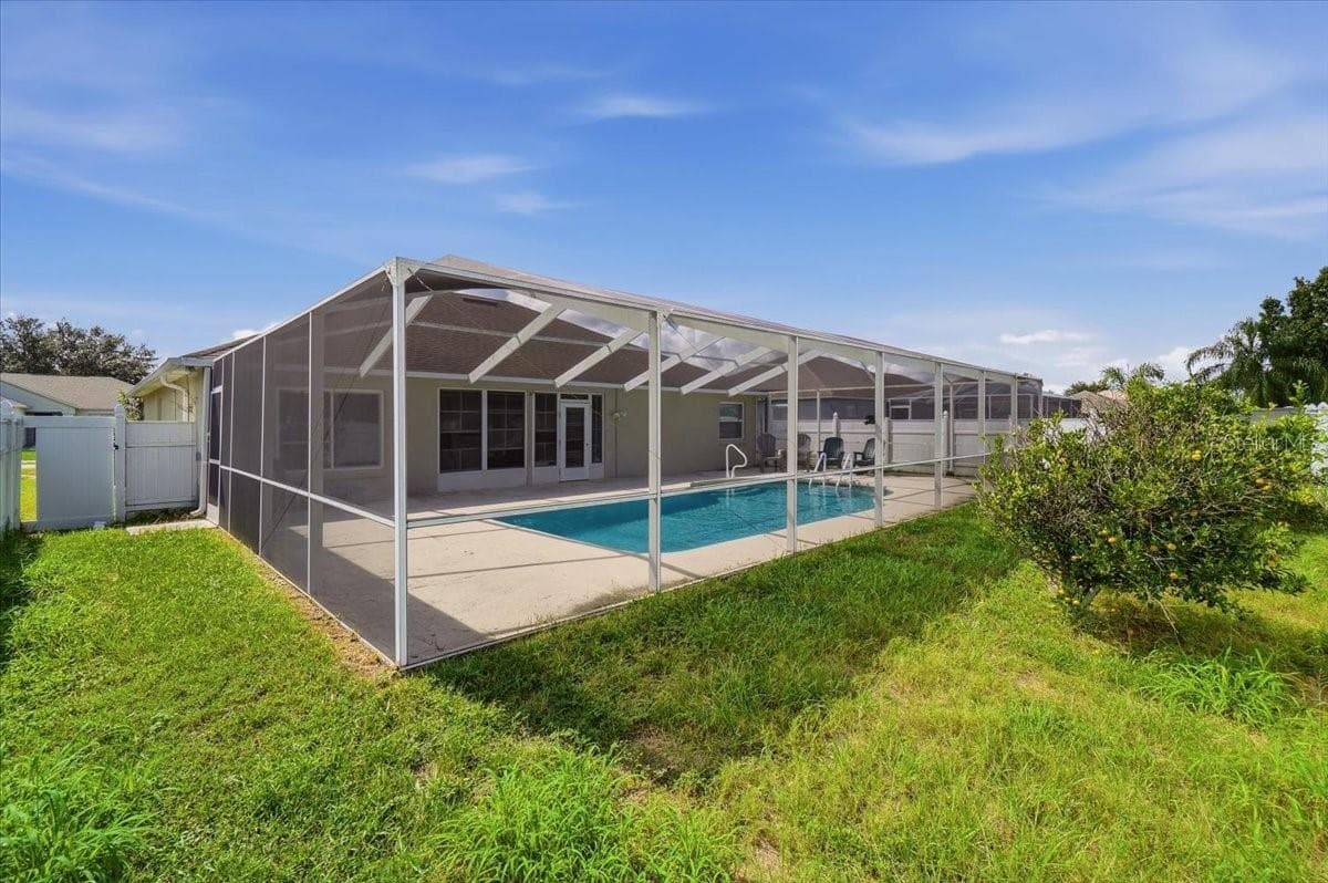 Single Family Residence at 593 TERRANOVA CIR, WINTER HAVEN, photo 54 of 70