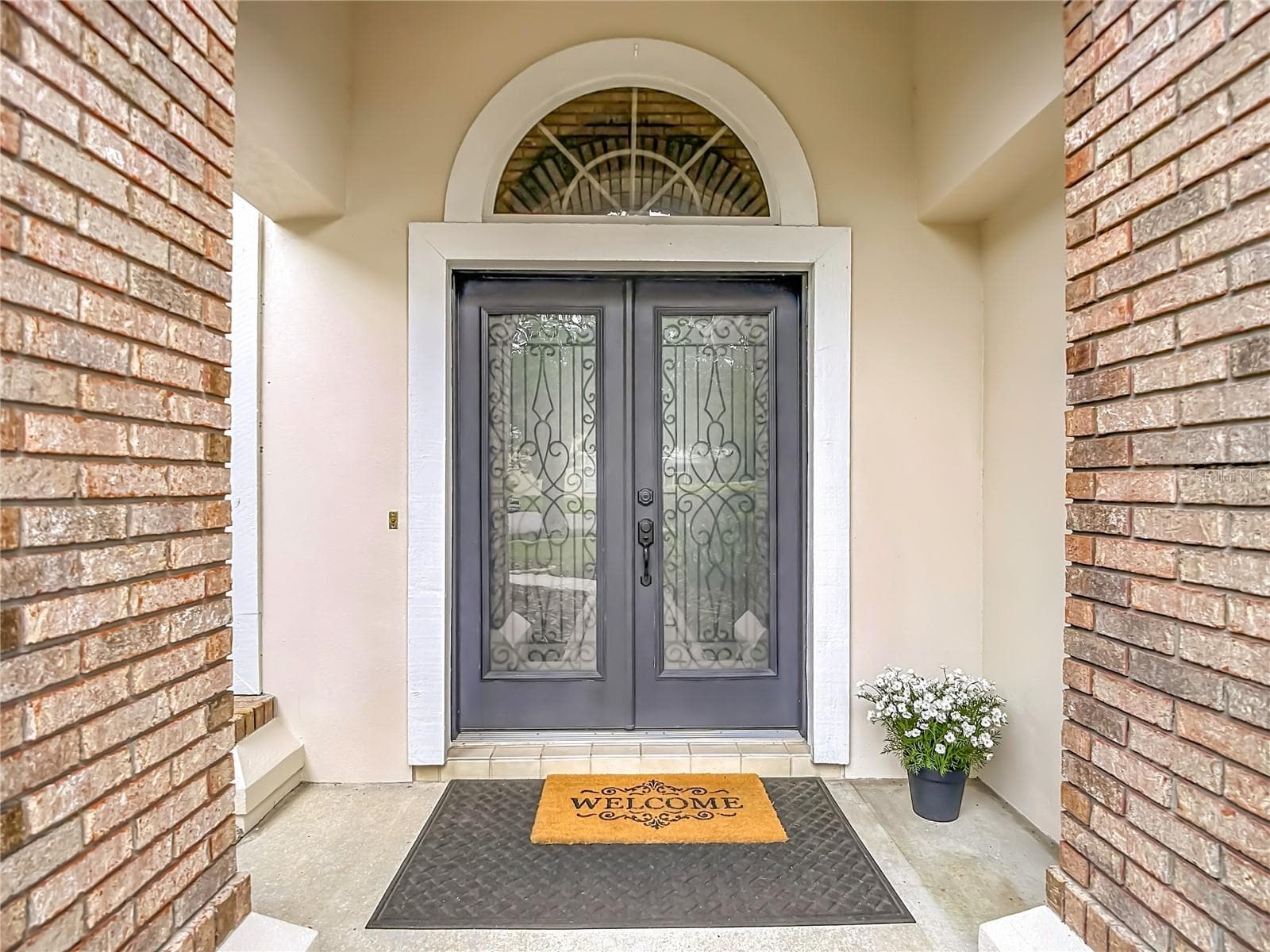 Single Family Residence at 8704 BROADGREEN CT, TAMPA, photo 9 of 91
