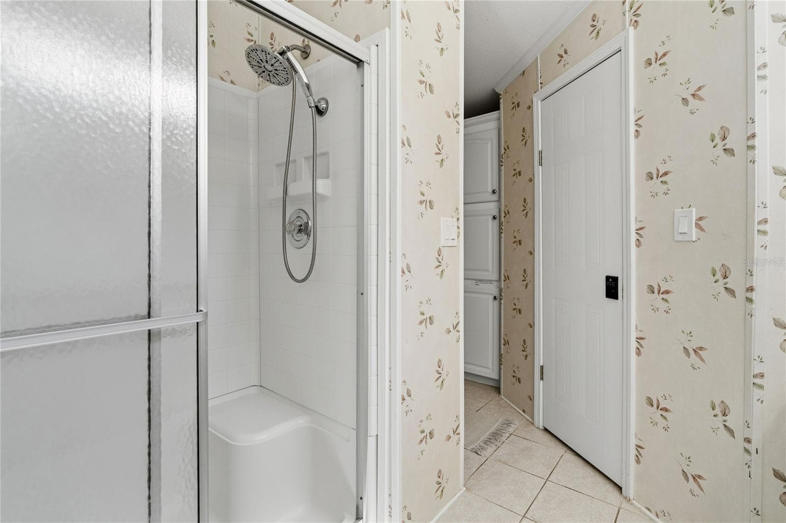 Manufactured Home at 6331 THEODAN ST, WEEKI WACHEE, photo 32 of 64
