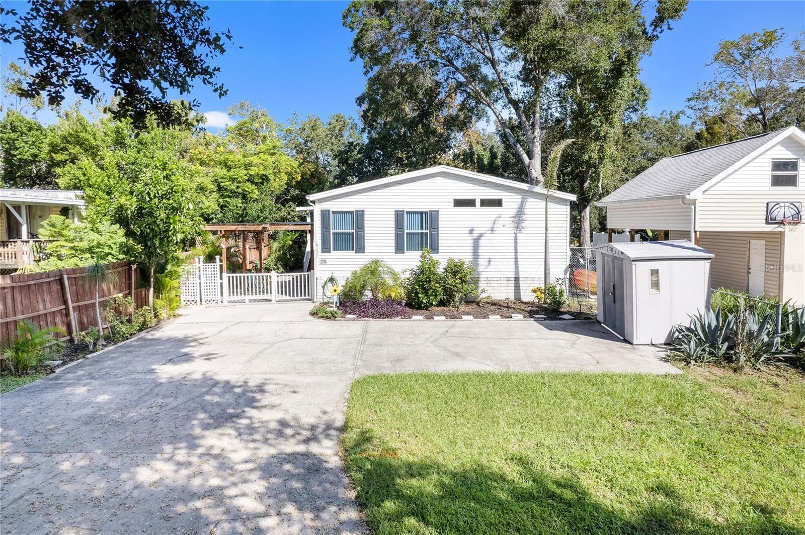 Street view - 6331 THEODAN ST, WEEKI WACHEE