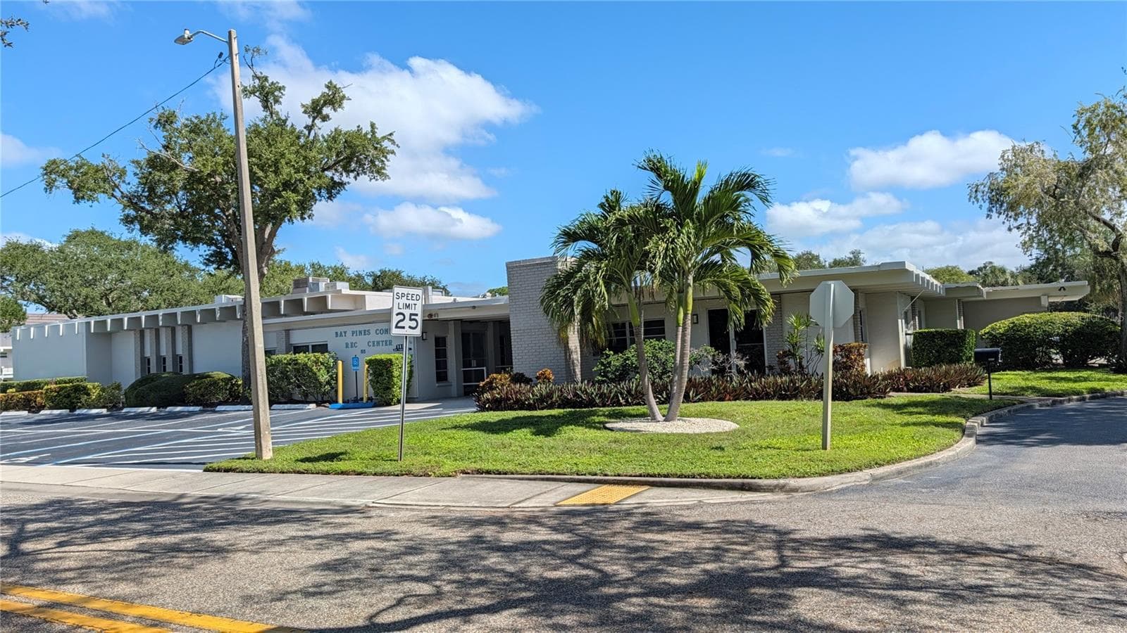 Condominium at 9940 47TH AVE N #206, ST PETERSBURG, photo 24 of 42