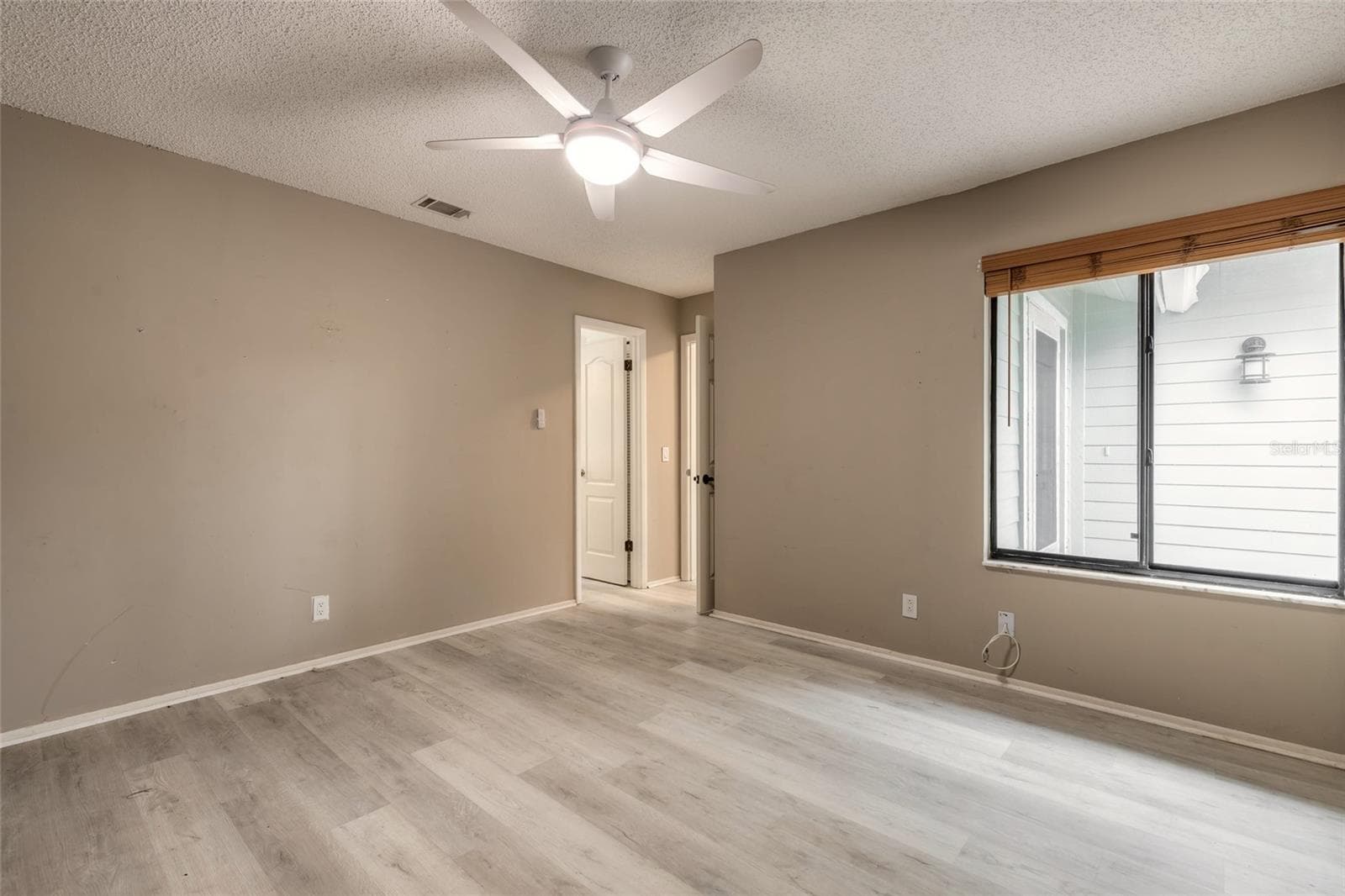 Single Family Residence at 440 BROWN PELICAN DR, DAYTONA BEACH, photo 18 of 43