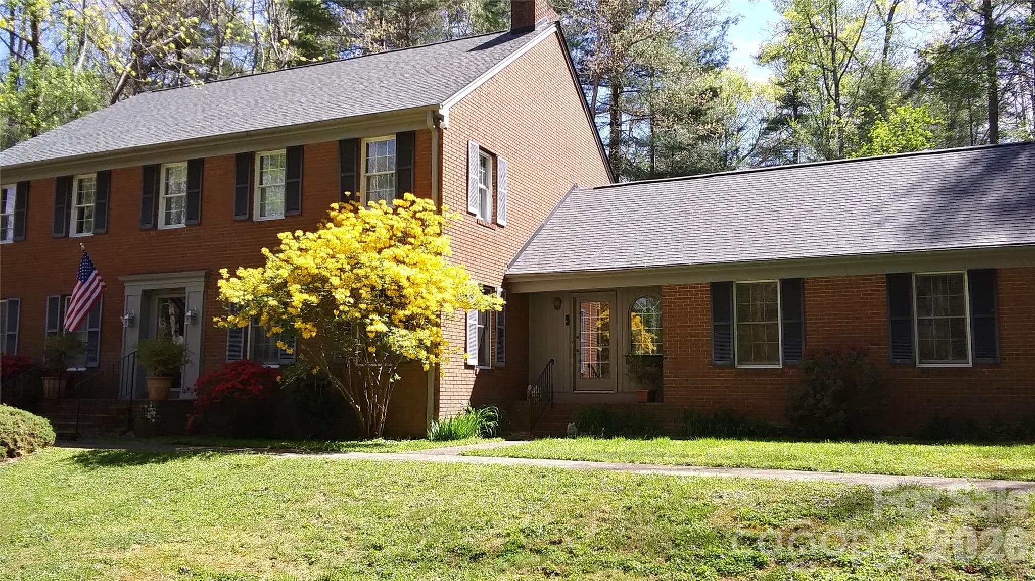 Single Family Residence at 200 Heathcote Road, Hendersonville, photo 3 of 46