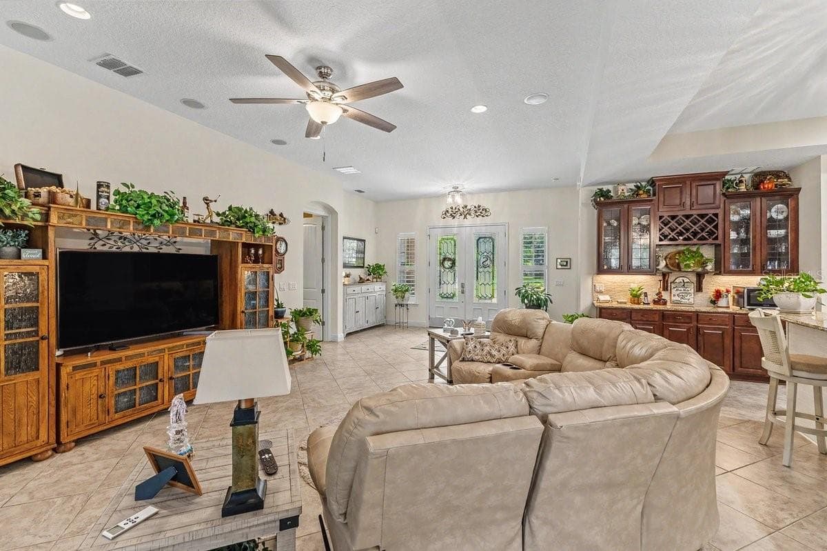 Single Family Residence at 1104 N BOSTON AVE, DELAND, photo 8 of 42
