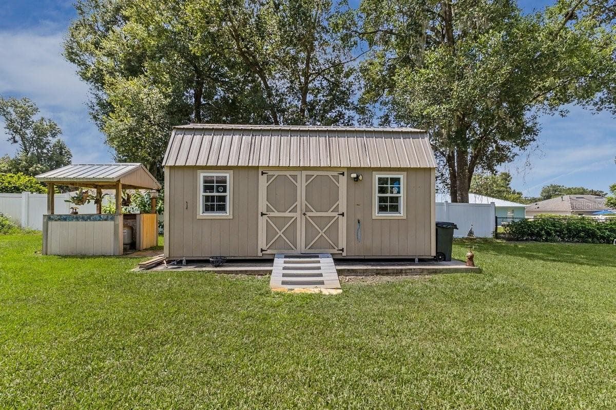 Single Family Residence at 1104 N BOSTON AVE, DELAND, photo 26 of 42
