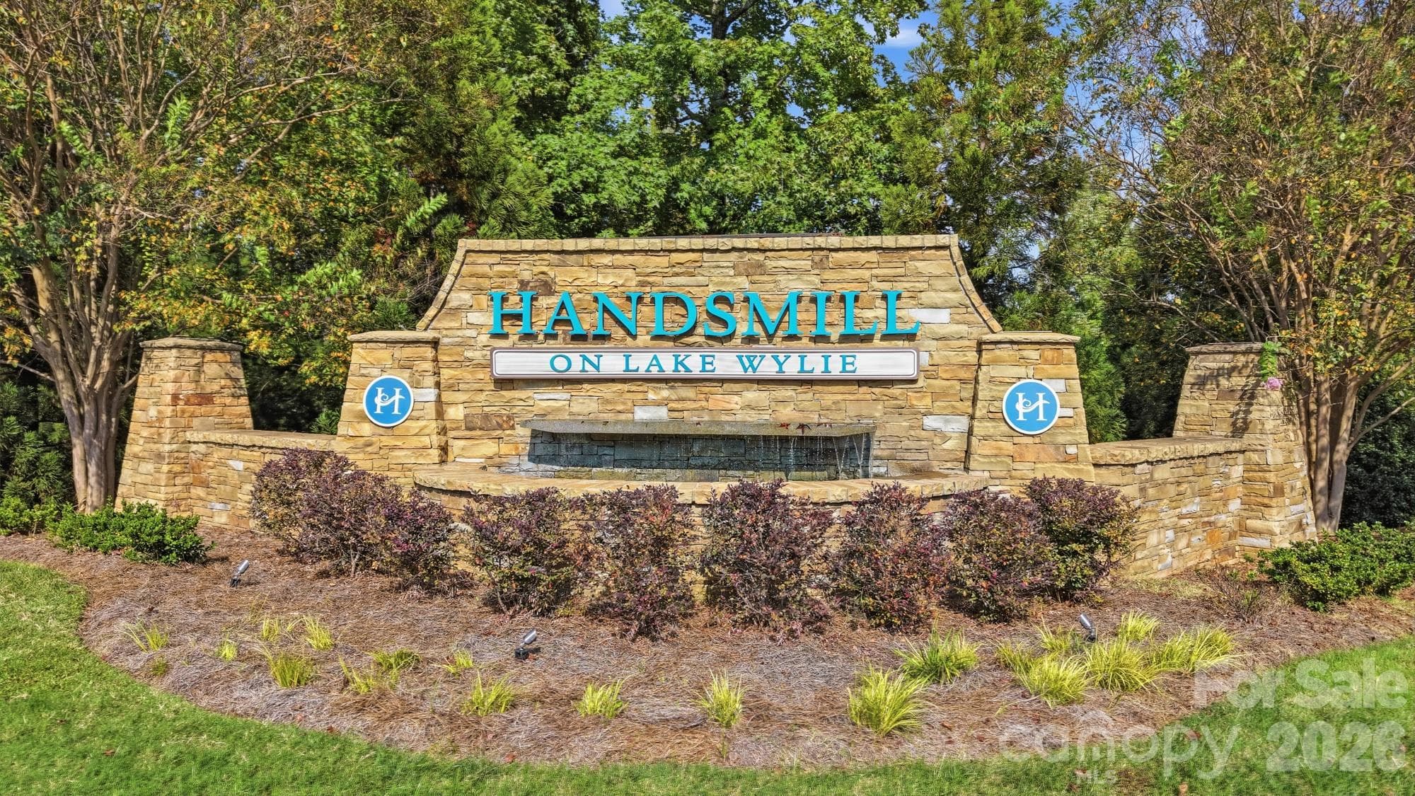 Townhouse at 1138 Streamside Lane, York, photo 2 of 42