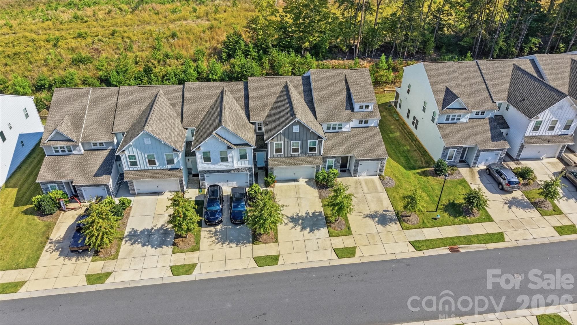 Townhouse at 1138 Streamside Lane, York, photo 5 of 42