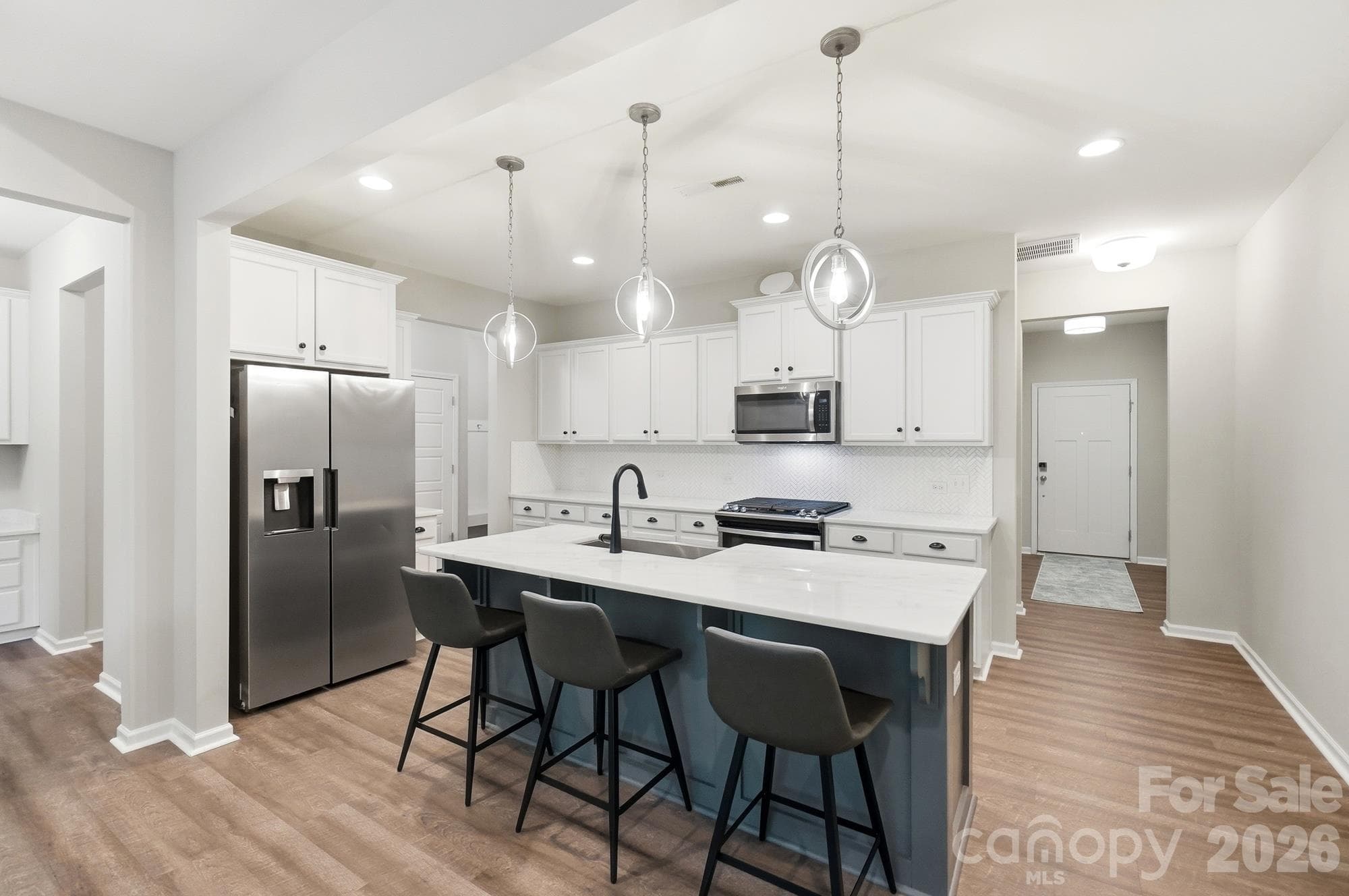 Townhouse at 1138 Streamside Lane, York, photo 9 of 42