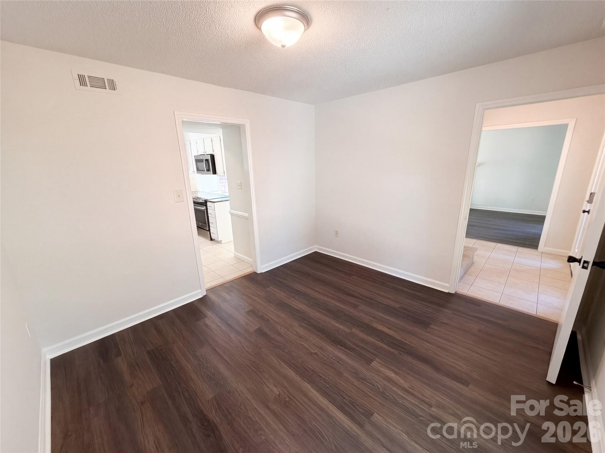 Single Family Residence at 12006 Painted Tree Road, Charlotte, photo 6 of 26