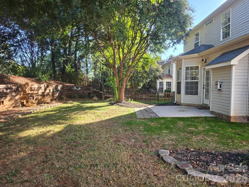 Single Family Residence at 5708 Falls Ridge Lane, Charlotte, photo 44 of 47