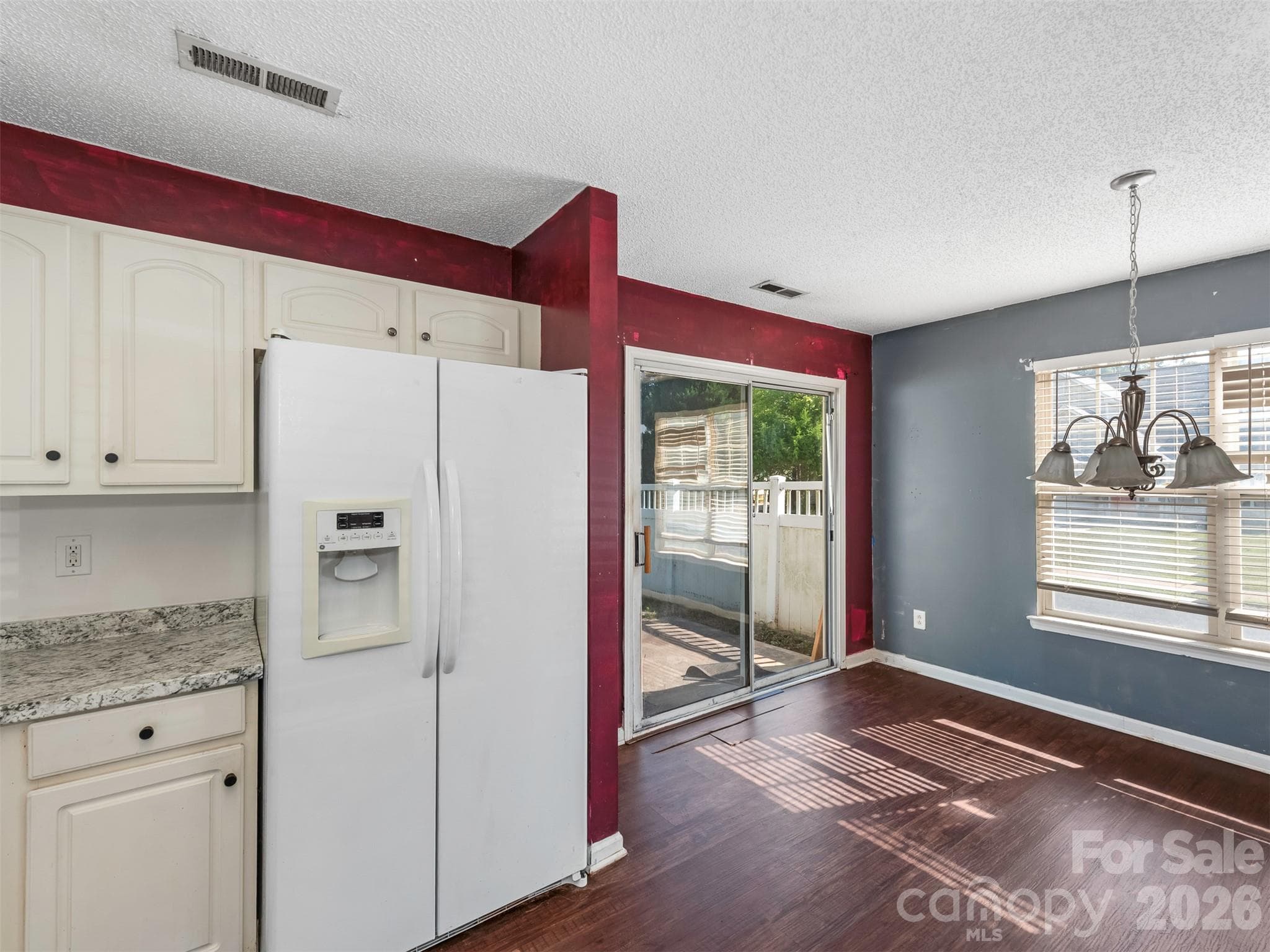 Single Family Residence at 343 Amir Circle, Matthews, photo 12 of 44