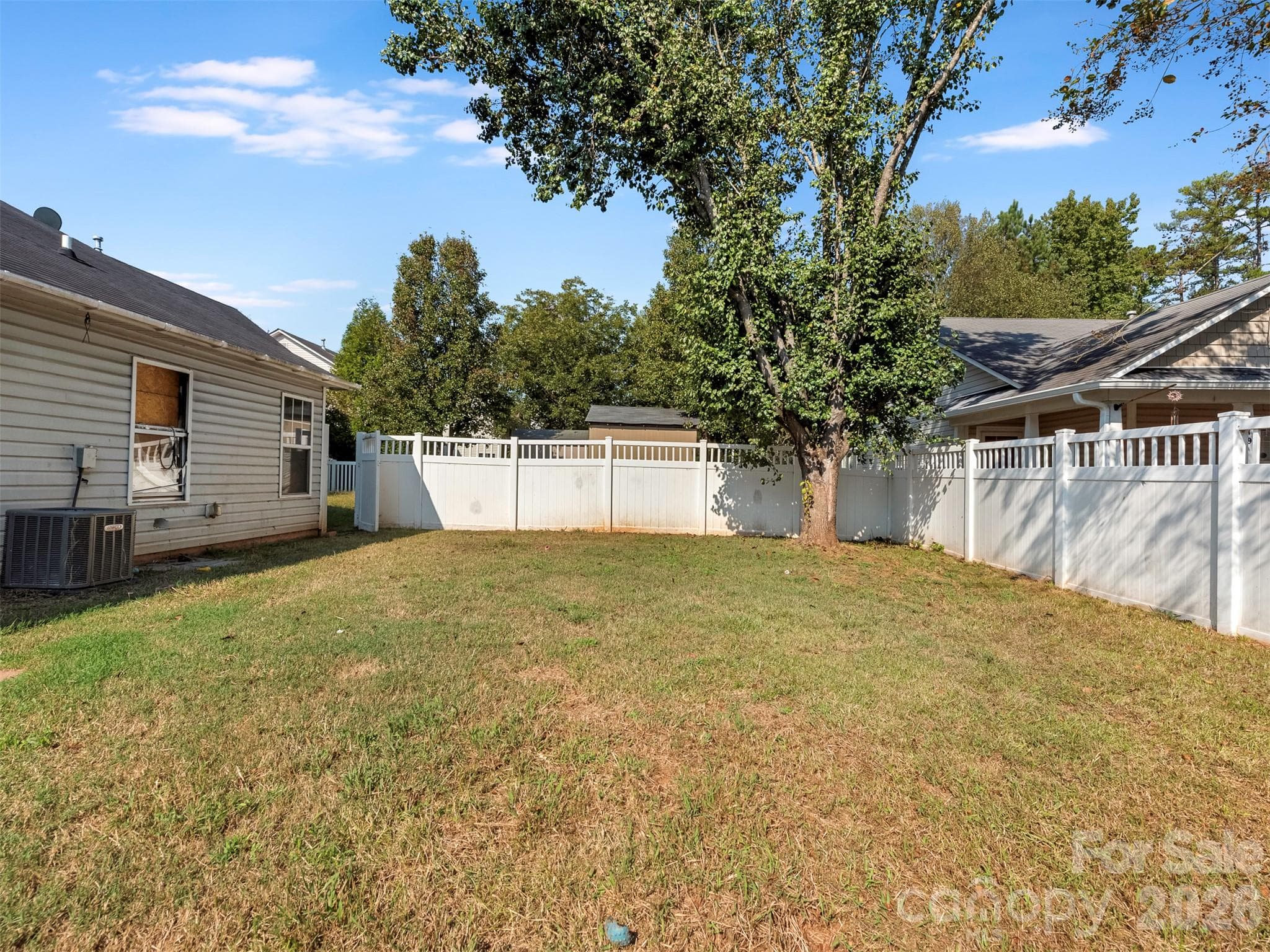 Single Family Residence at 343 Amir Circle, Matthews, photo 27 of 44