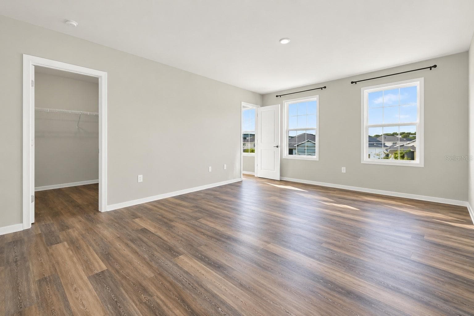 Single Family Residence at 718 EAGLE LANDING BLVD, WINTER HAVEN, photo 15 of 33