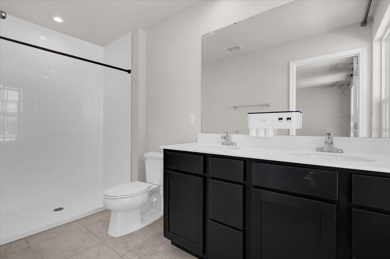 Single Family Residence at 718 EAGLE LANDING BLVD, WINTER HAVEN, photo 18 of 33