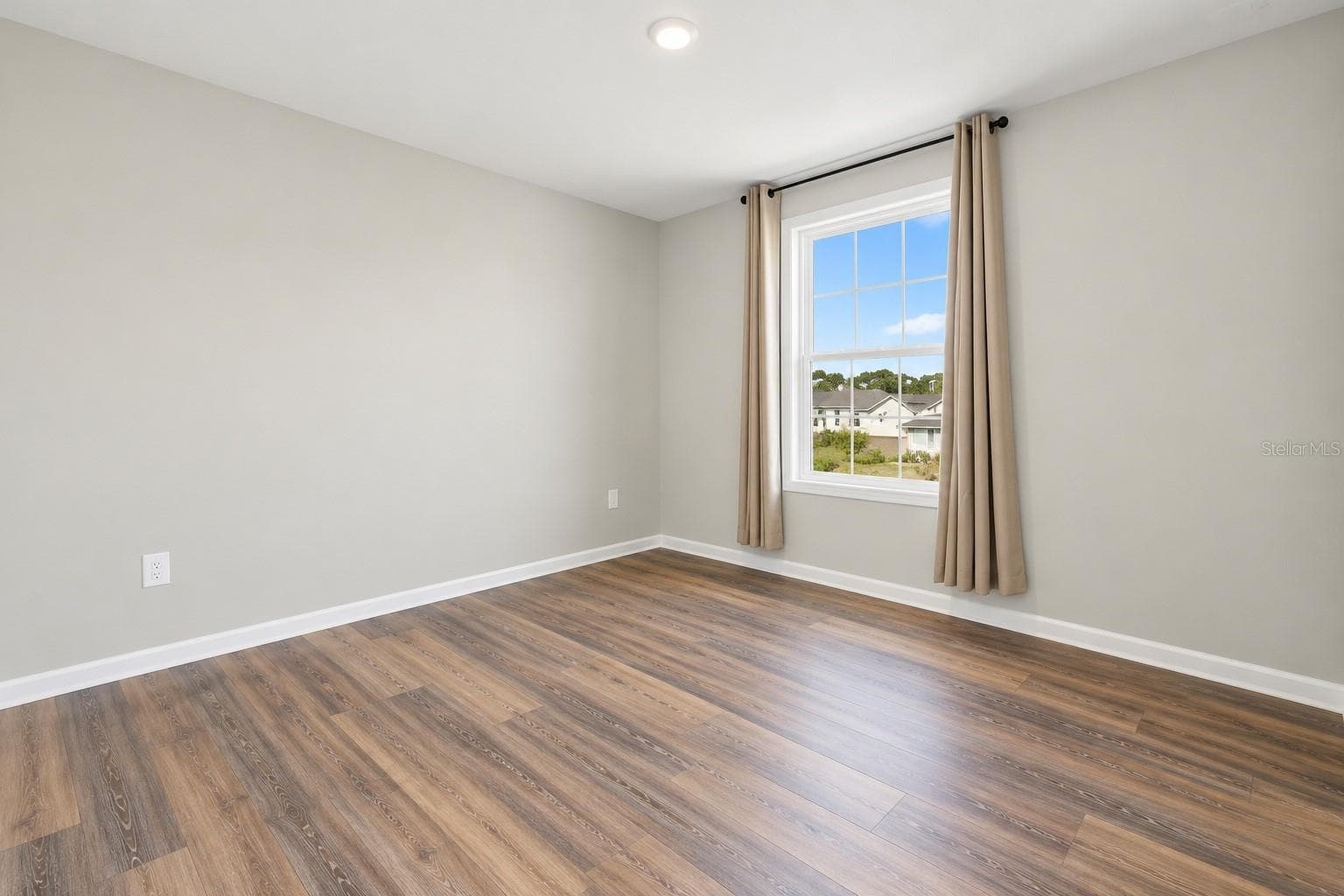 Single Family Residence at 718 EAGLE LANDING BLVD, WINTER HAVEN, photo 23 of 33