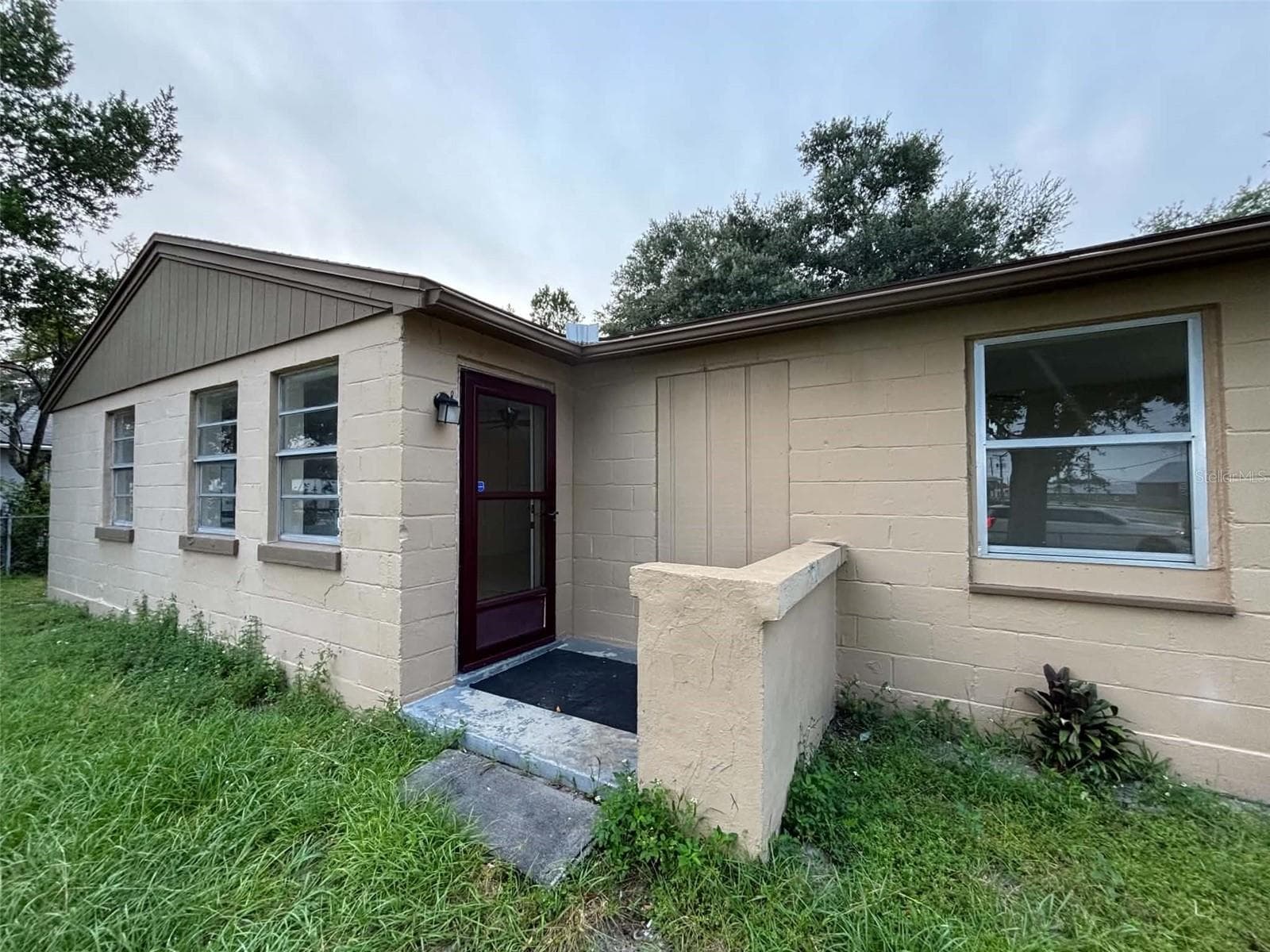 Single Family Residence at 239 MCKEAN ST, AUBURNDALE, photo 2 of 26
