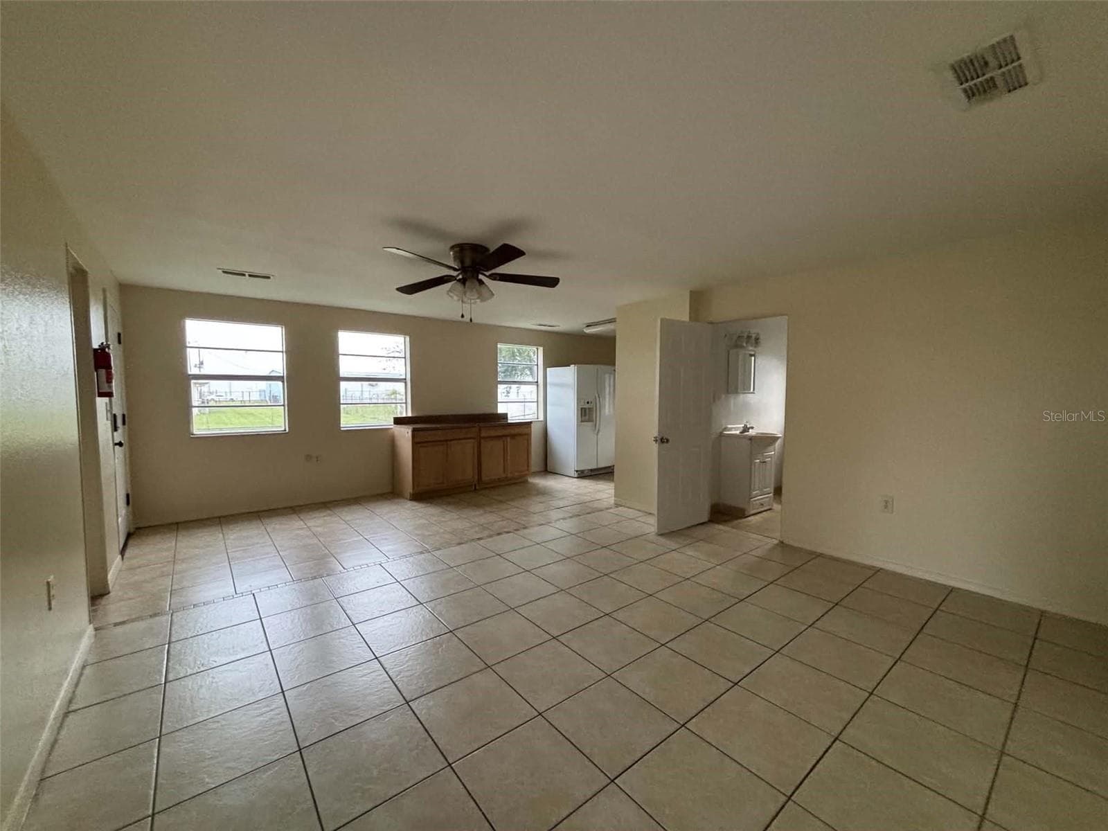 Single Family Residence at 239 MCKEAN ST, AUBURNDALE, photo 10 of 26