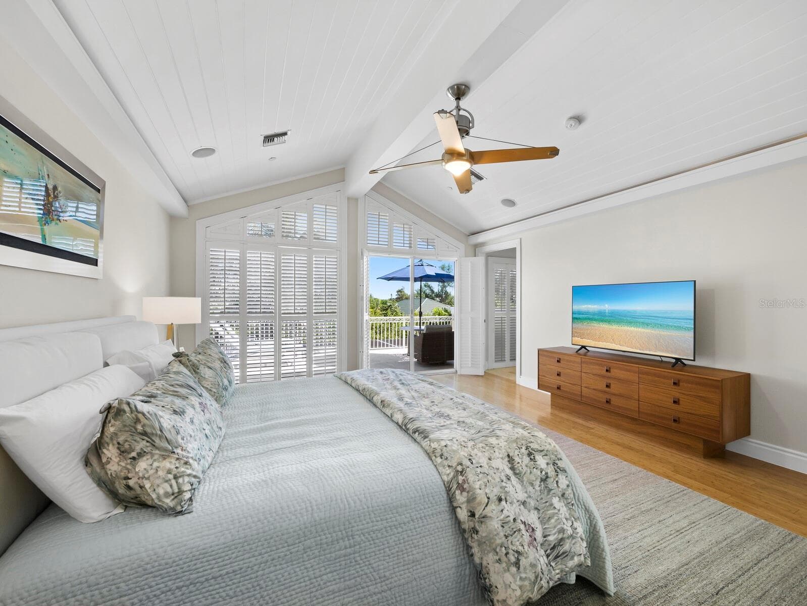 Single Family Residence at 550 NORTON ST, LONGBOAT KEY, photo 23 of 57