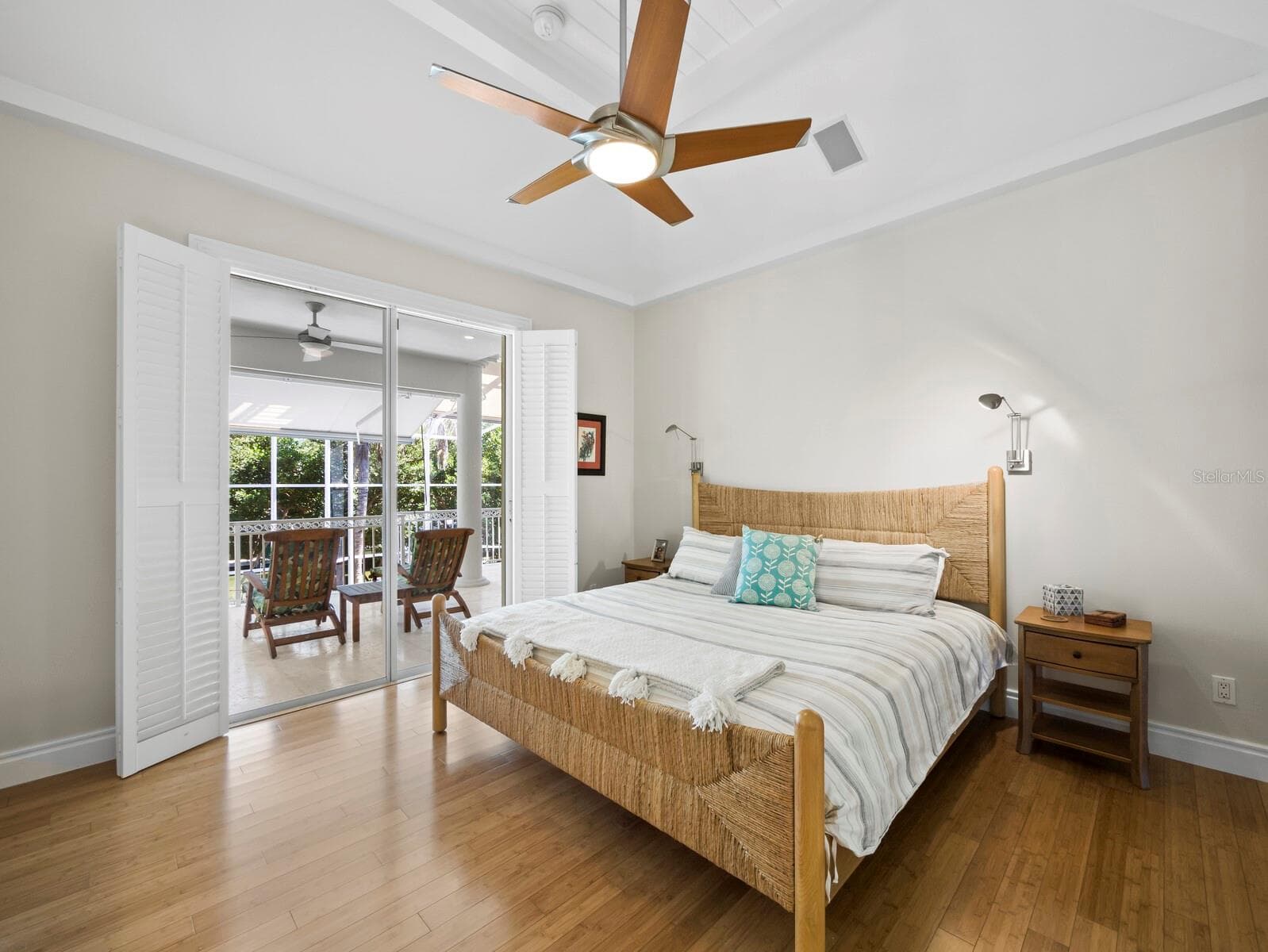 Single Family Residence at 550 NORTON ST, LONGBOAT KEY, photo 35 of 57