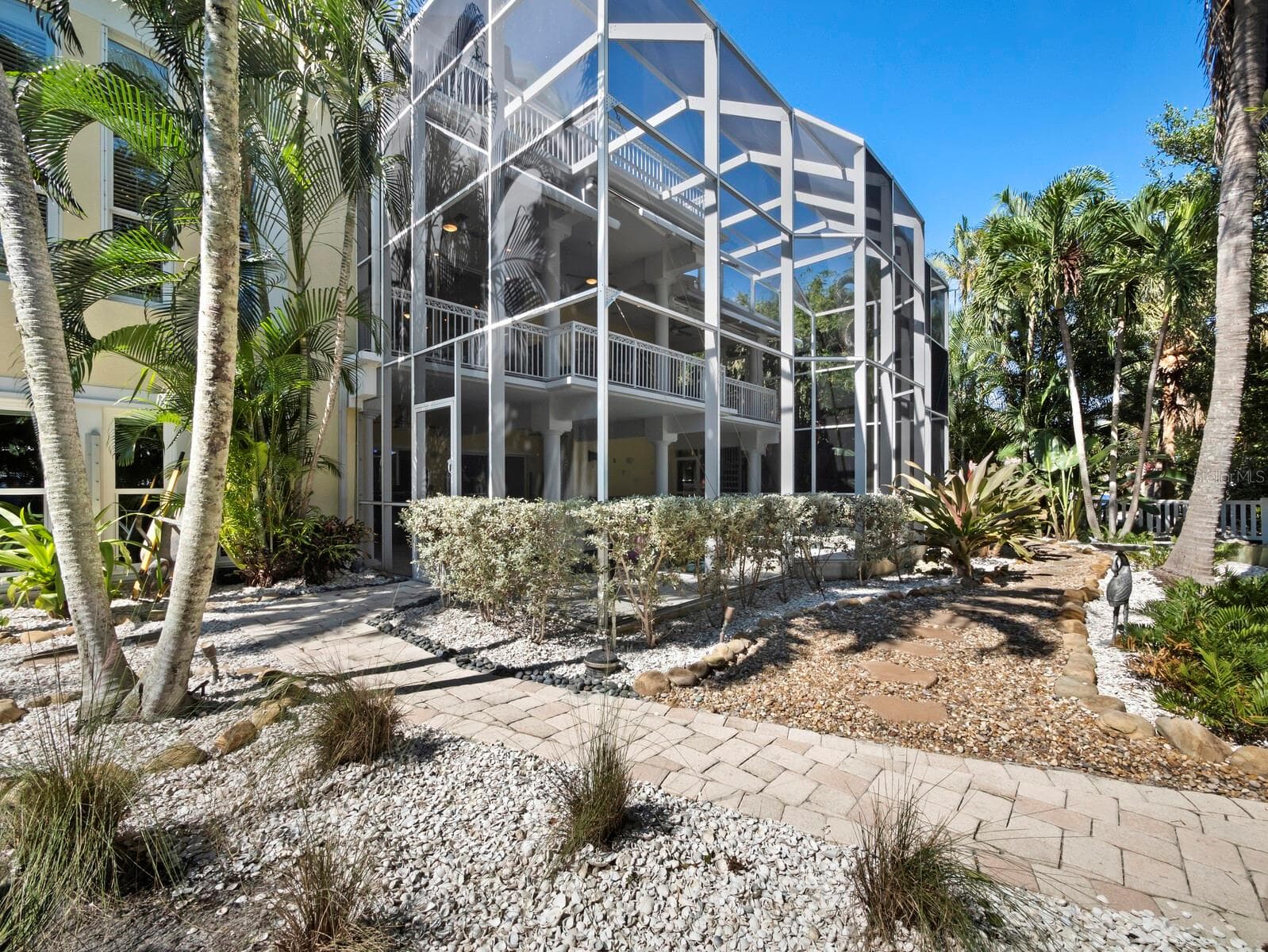 Single Family Residence at 550 NORTON ST, LONGBOAT KEY, photo 44 of 57