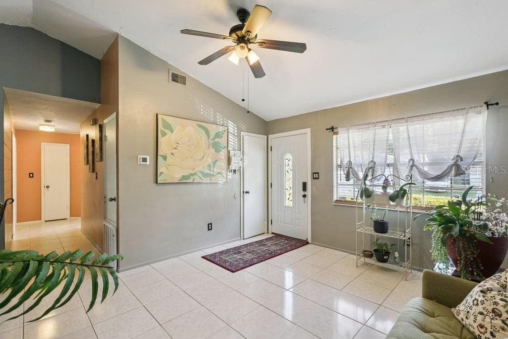 Living Room - 8509 LYONIA DR, ORLANDO