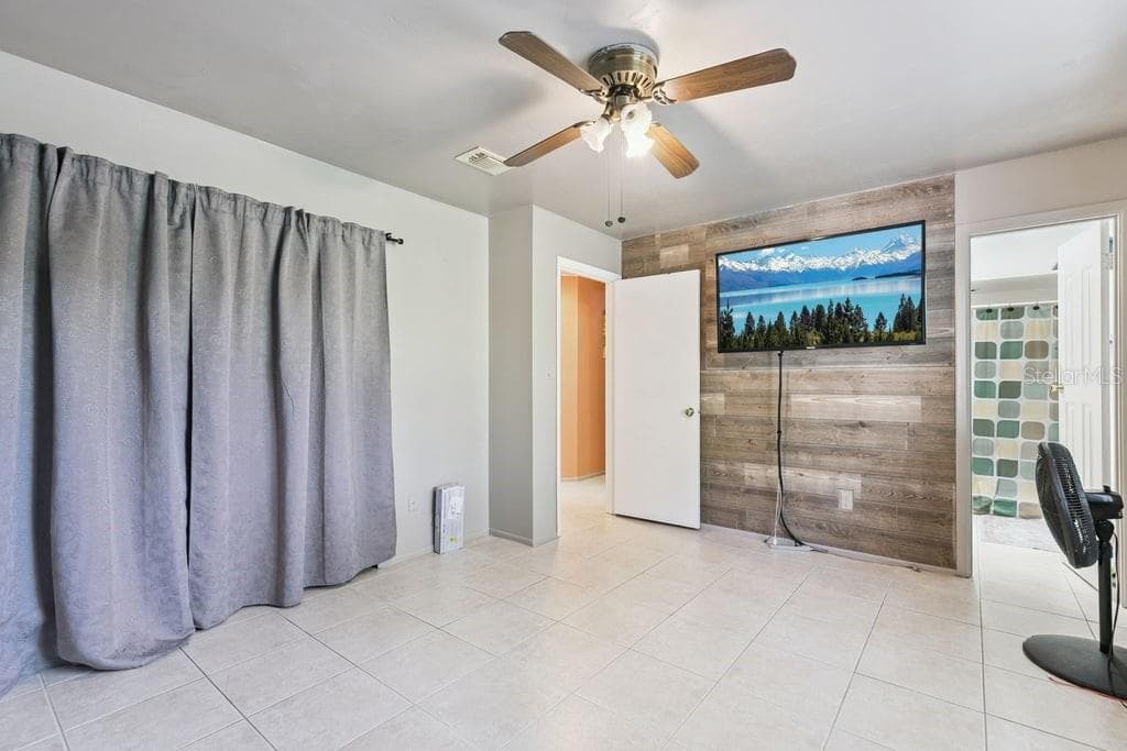 Primary Bedroom - 8509 LYONIA DR, ORLANDO
