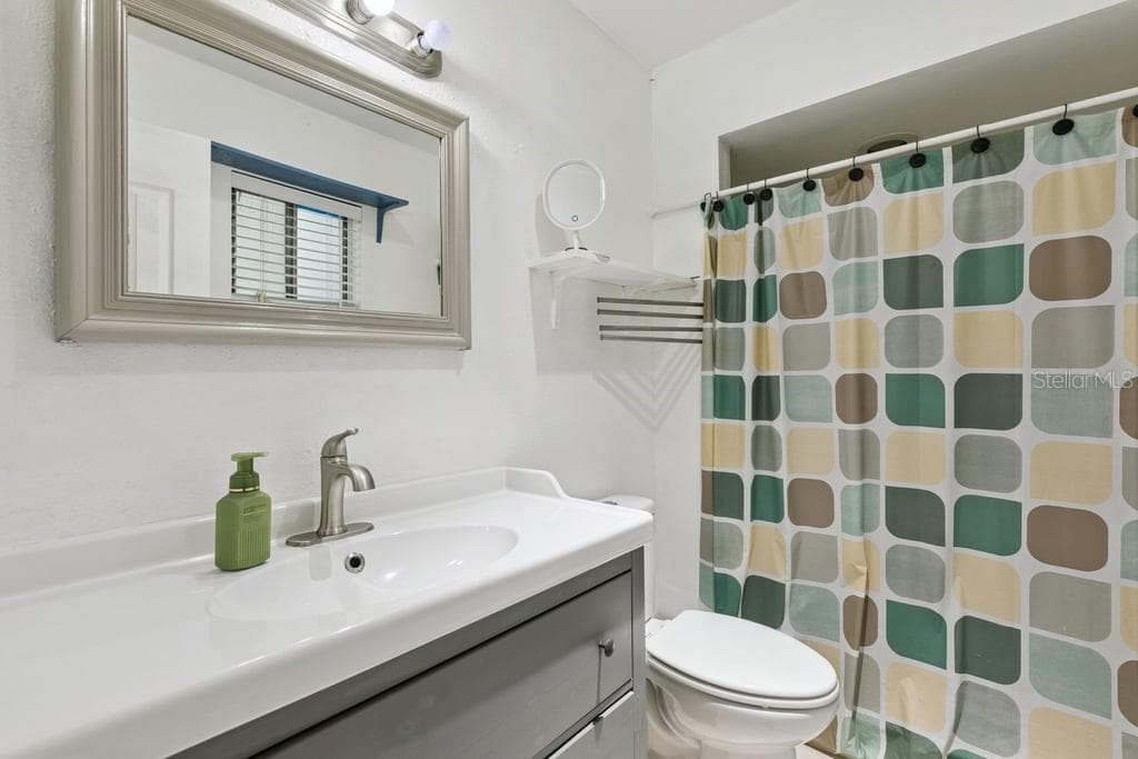 Bathroom 2 - 8509 LYONIA DR, ORLANDO