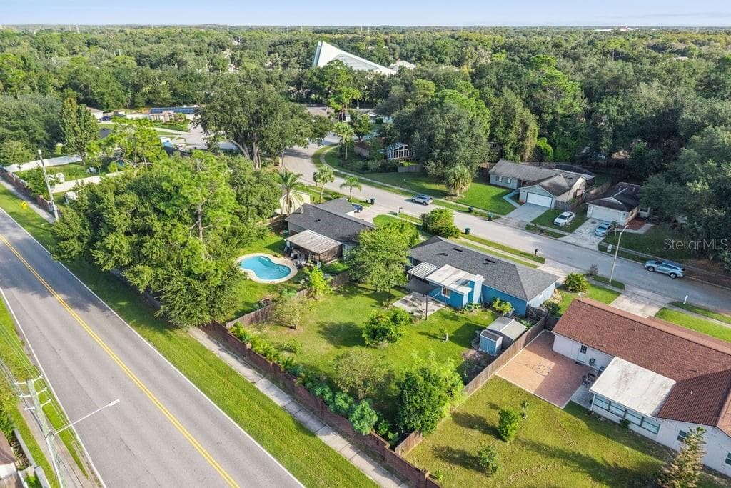Plenty Room for a Pool - 8509 LYONIA DR, ORLANDO