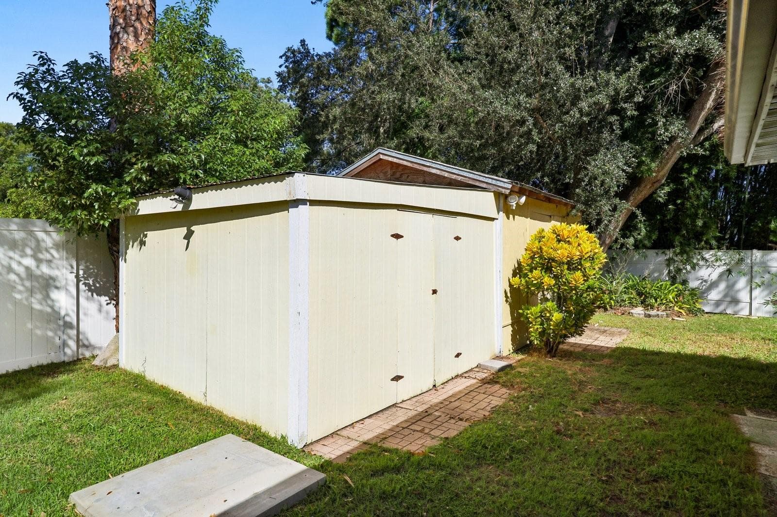 Single Family Residence at 7321 CANAL BLVD, TAMPA, photo 41 of 44