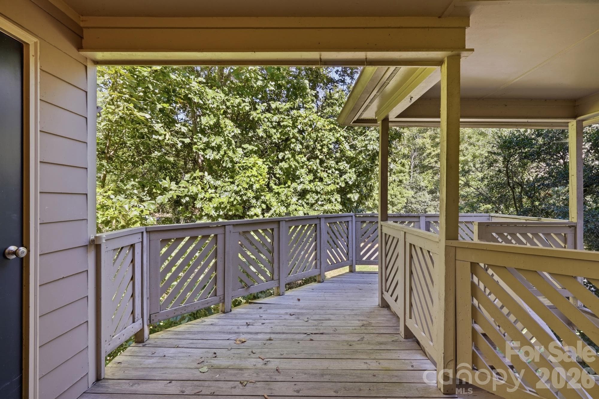 Condominium at 6140 Gray Gate Lane, Charlotte, photo 14 of 49