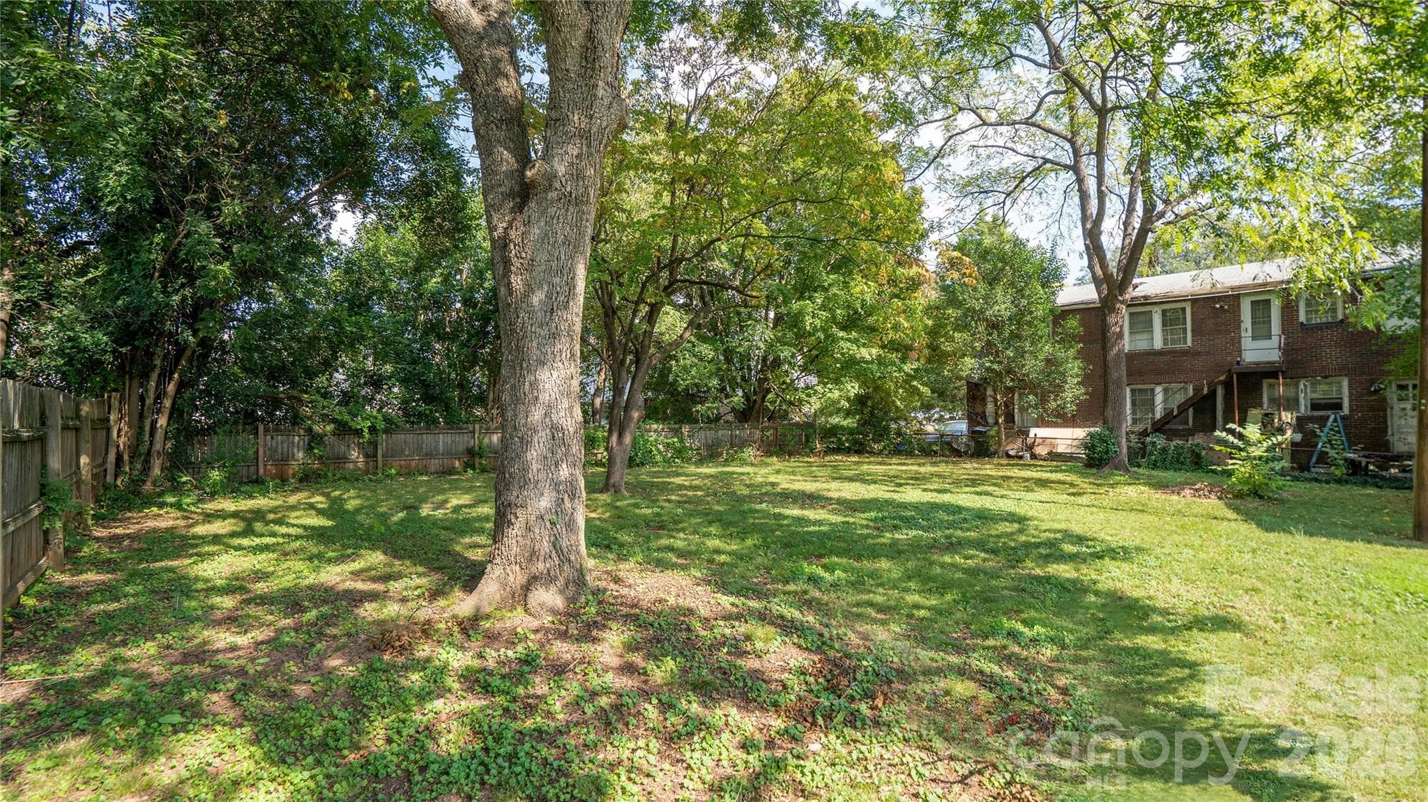 Single Family Residence at 306 Hillcrest Drive, Lexington, photo 34 of 42