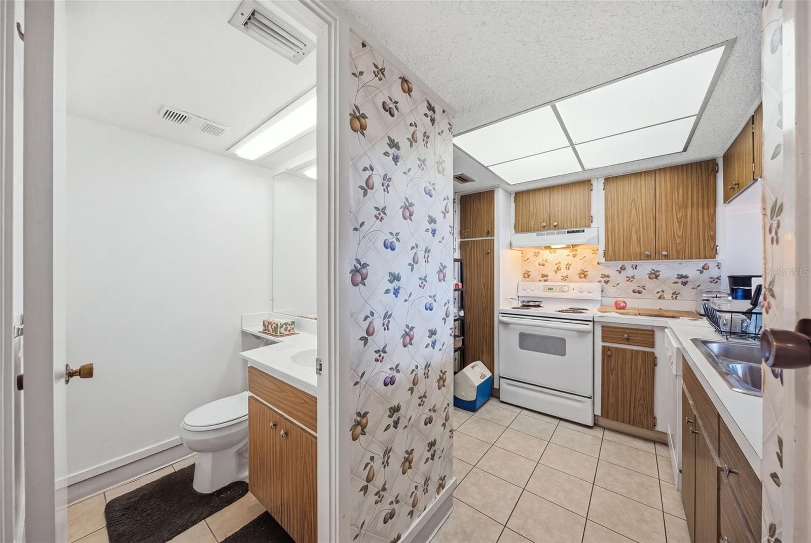Condominium at 4141 BAYSHORE BLVD #905, TAMPA, photo 12 of 45