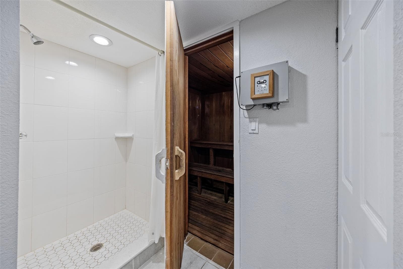 Condominium at 4141 BAYSHORE BLVD #905, TAMPA, photo 33 of 45