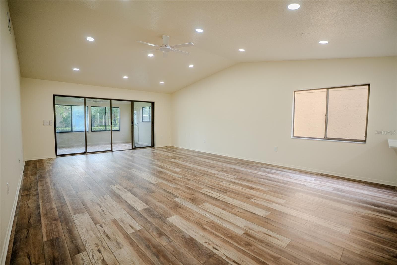 Single Family Residence at 3947 CYPRESS LNDG W, WINTER HAVEN, photo 12 of 23