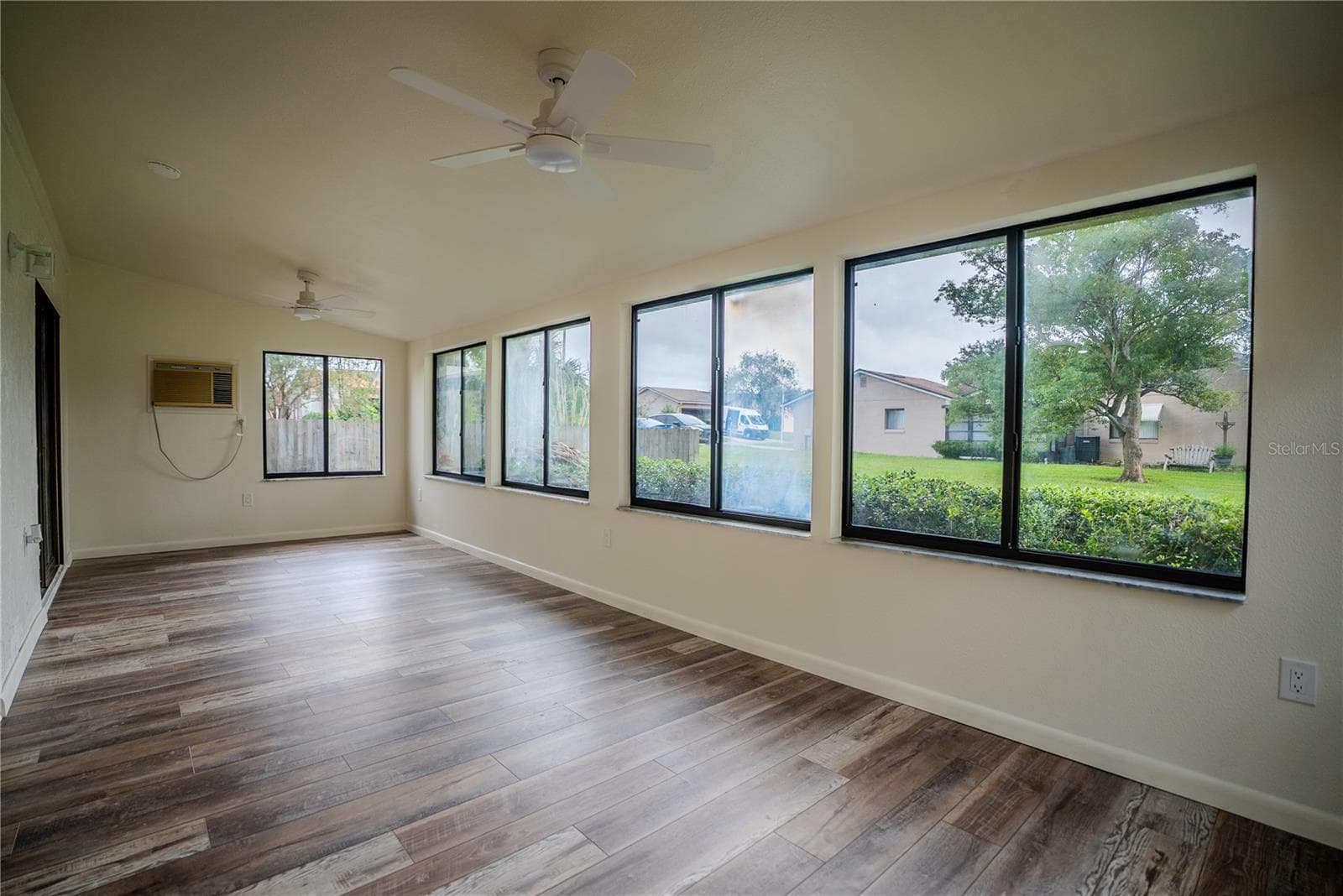 Single Family Residence at 3947 CYPRESS LNDG W, WINTER HAVEN, photo 19 of 23
