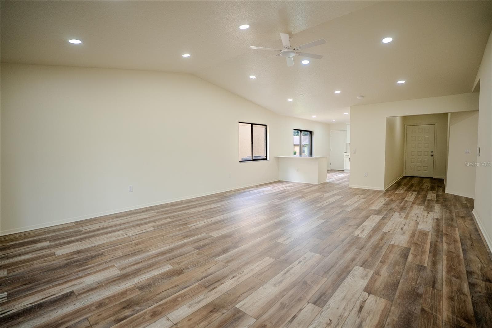 Single Family Residence at 3947 CYPRESS LNDG W, WINTER HAVEN, photo 10 of 23