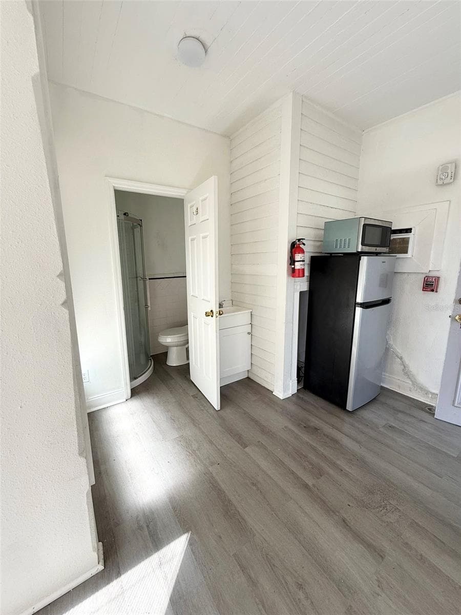 Quadruplex at 104 S GROVE ST, EUSTIS, photo 13 of 14