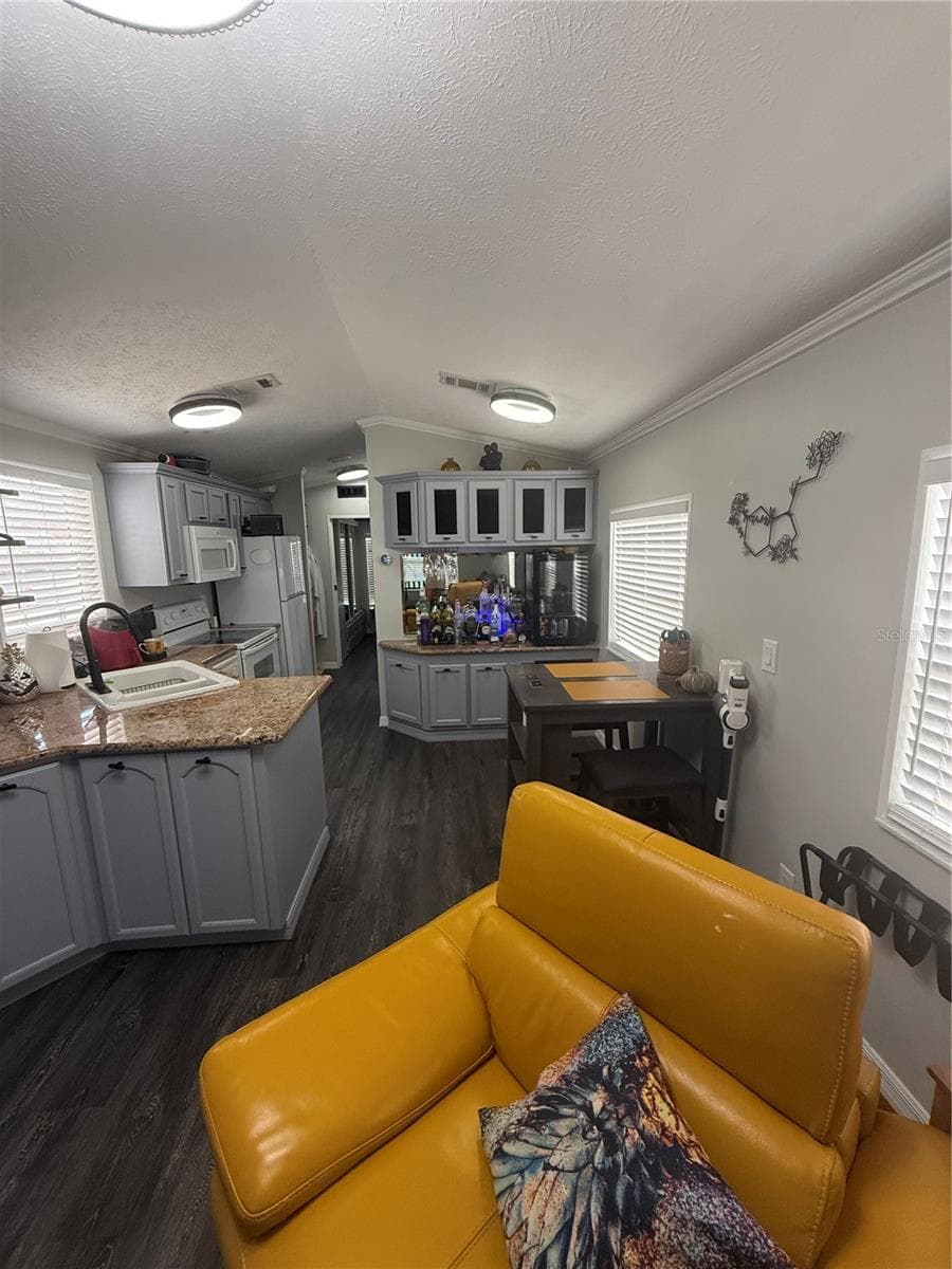 Manufactured Home at 6624 BONITA VISTA CT, LAND O LAKES, photo 8 of 11