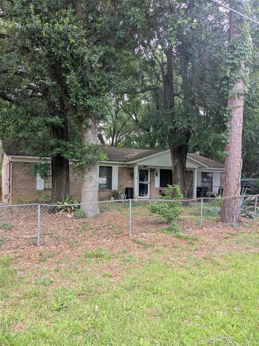 Single Family Residence at 9910 OAK HAVEN RD, PENSACOLA, photo 2 of 28