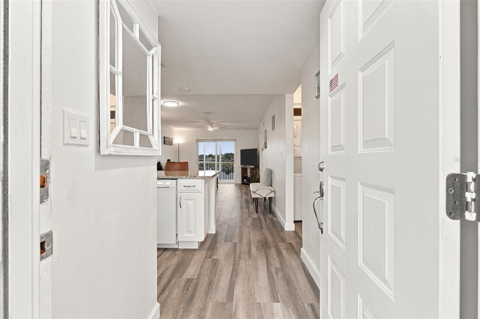 Step Inside to a Beautifully Updated Condo - 12538 SW KINGSWAY CIR #1008, LAKE SUZY