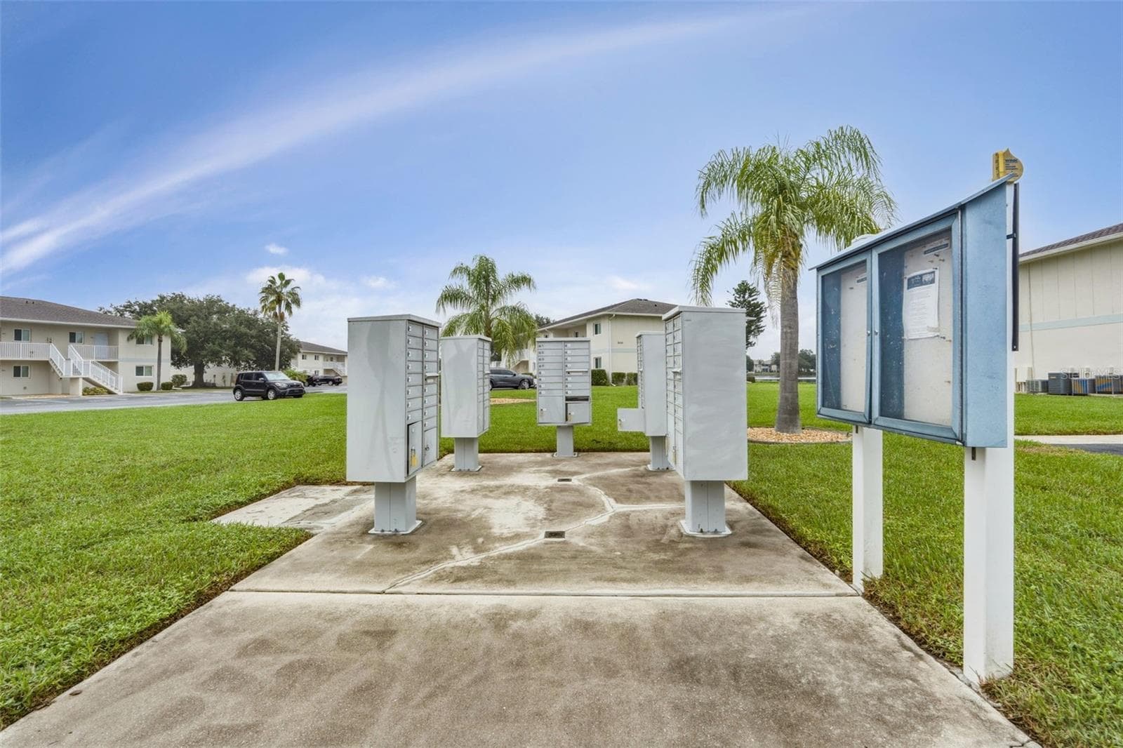 Easy Access to Community Mailbox - 12538 SW KINGSWAY CIR #1008, LAKE SUZY