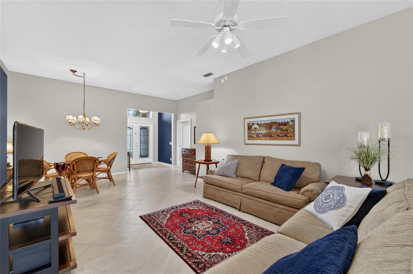 Single Family Residence at 174 BRAEMAR AVE, VENICE, photo 9 of 99